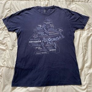 Brooklyn Industries Men’s Blue Graphic Tee Size large